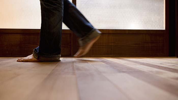 دلایل ایجاد و نحوه رفع کردن صدای جیرجیر لمینیت‌ها